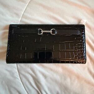 Michael Kors Carson Large Patent Crocodile Embossed Wallet in black. NWT